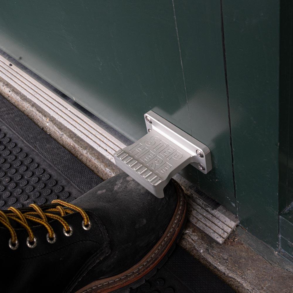 Safe-T Hands-Free Door Opener — Black (boot under)